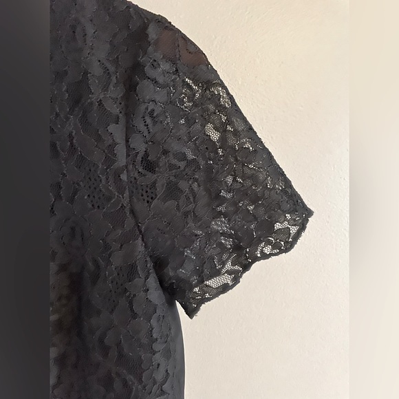 J. Crew Black Lace Top - Size 0 - Picture 2 of 4